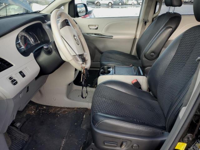  TOYOTA SIENNA 2012 Czarny