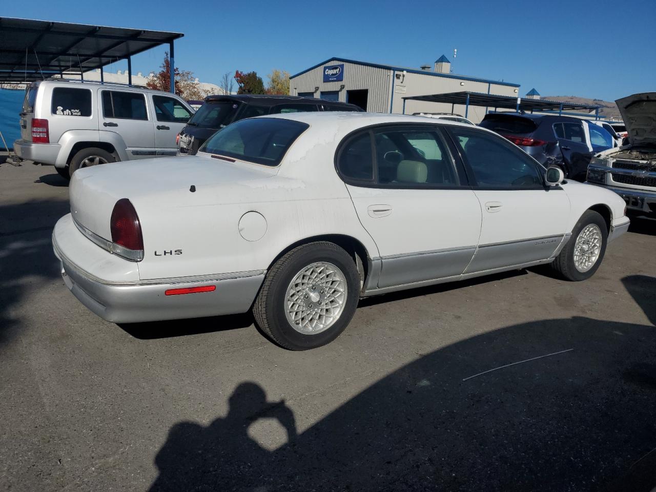 1994 Chrysler LHS - Image 3