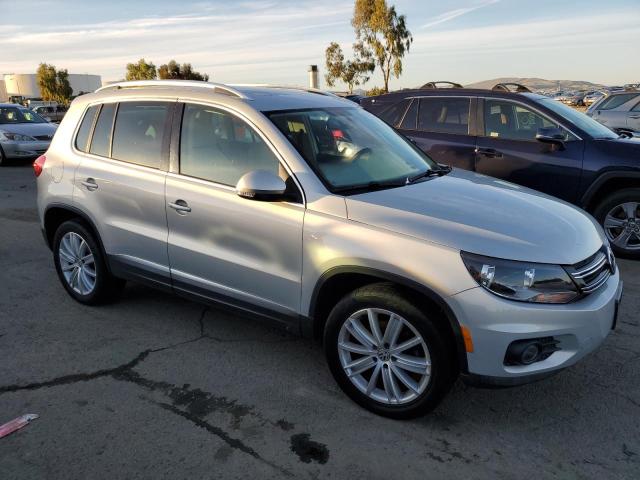  VOLKSWAGEN TIGUAN 2013 Серебристый