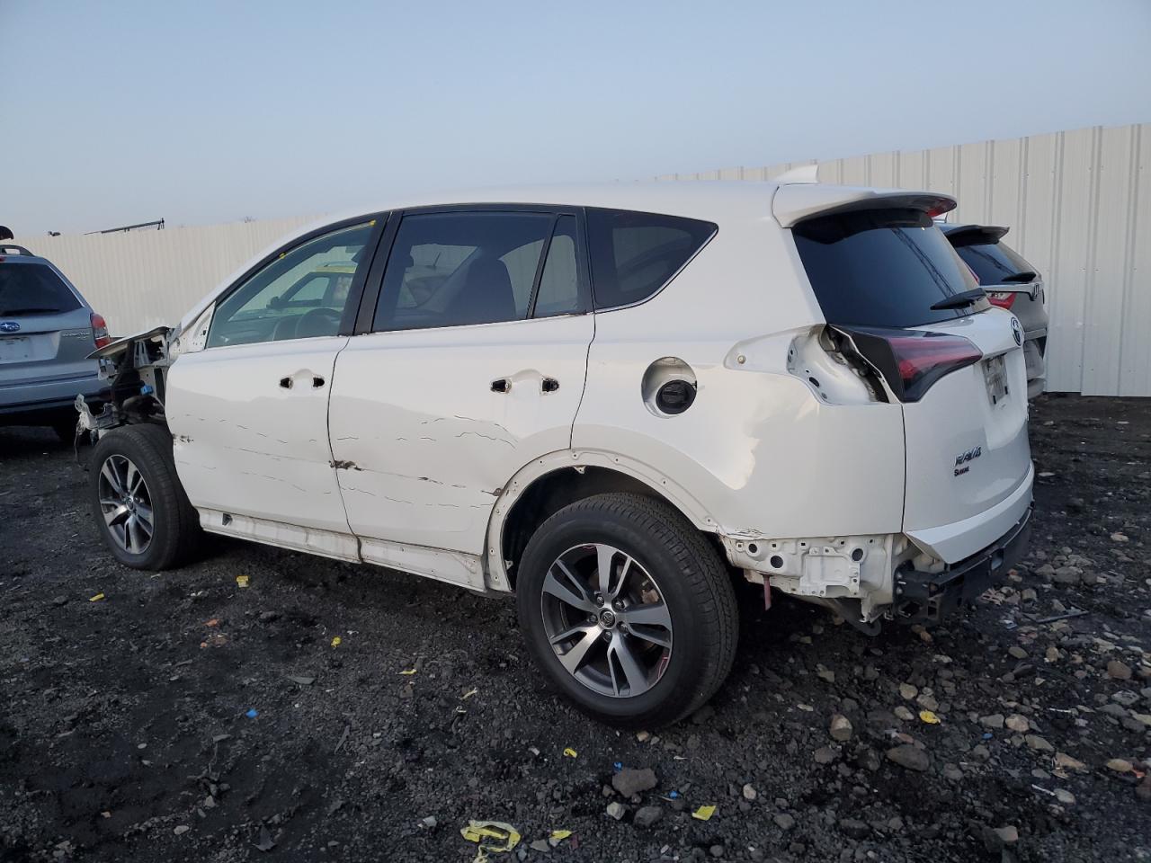 2018 Toyota RAV 4 - Image 2