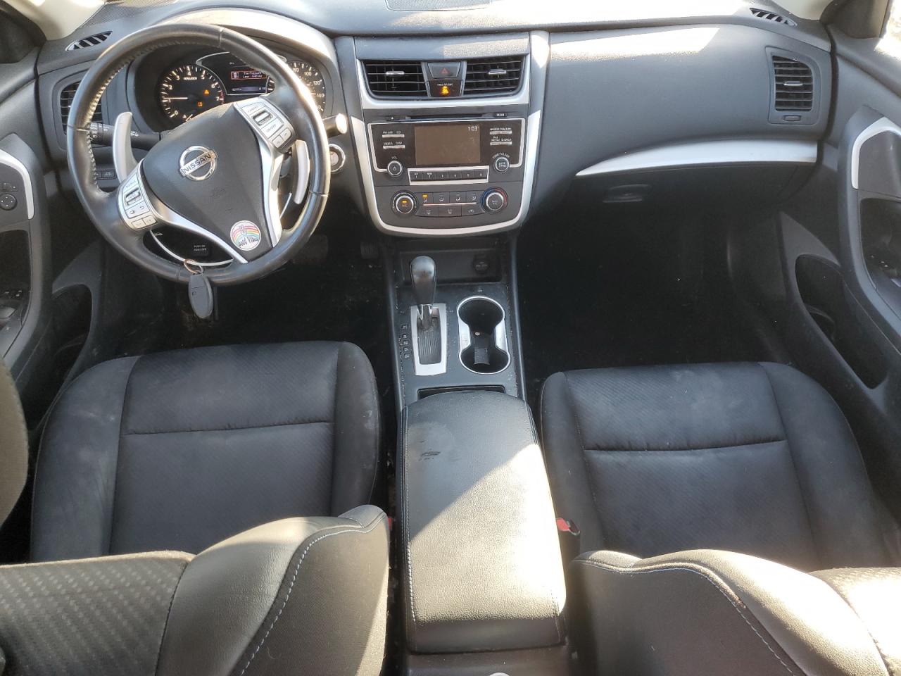 2017 Nissan Altima - Image 8