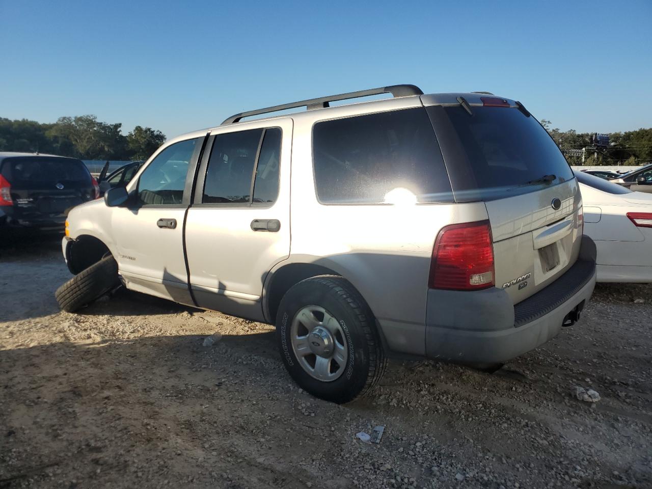 2002 Ford Explorer - Image 2