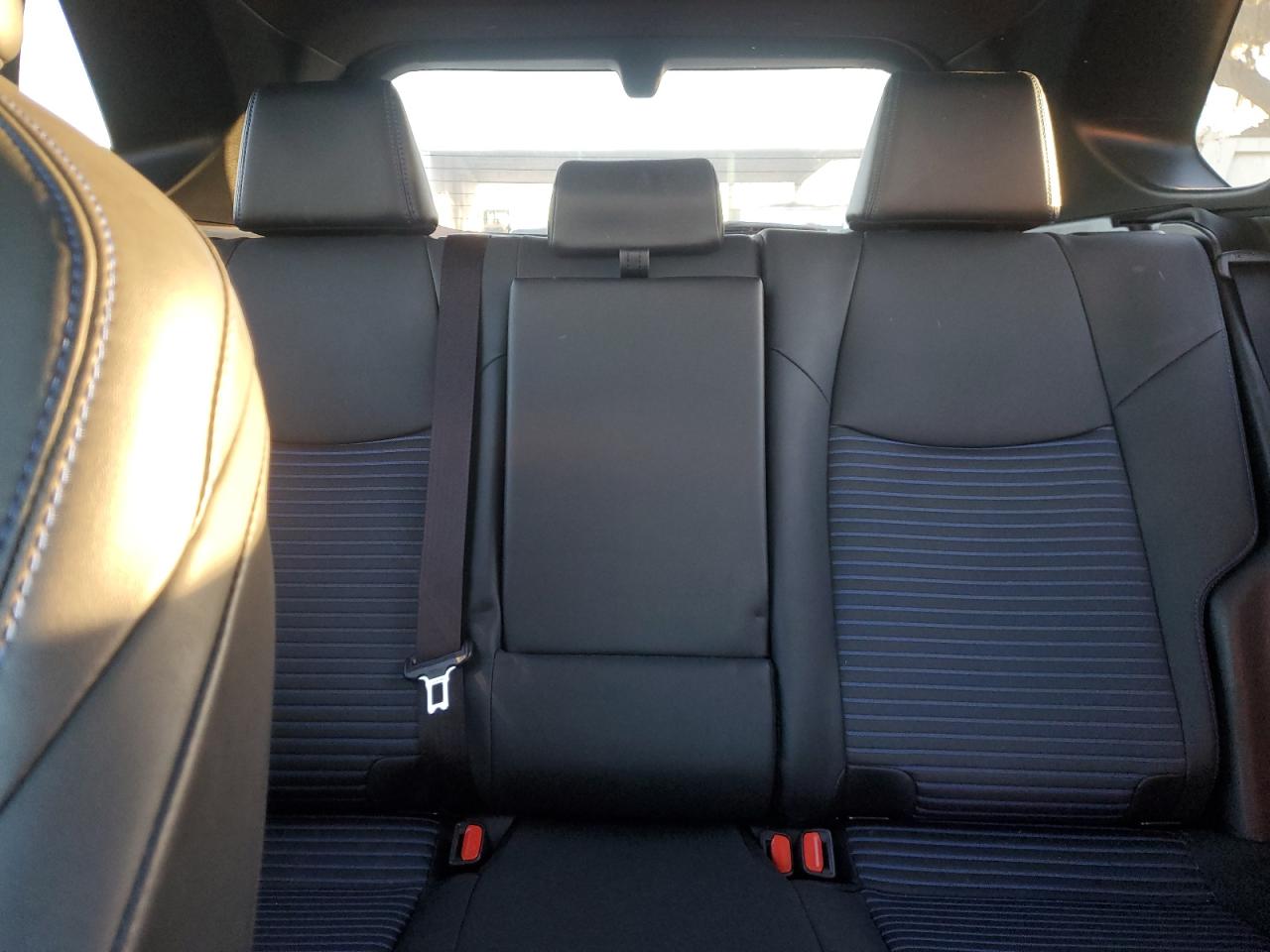 2022 Toyota RAV 4 - Image 10