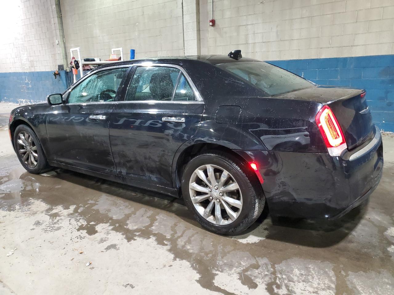 VIN 2C3CCAKGXFH808594 2015 CHRYSLER 300 no.2