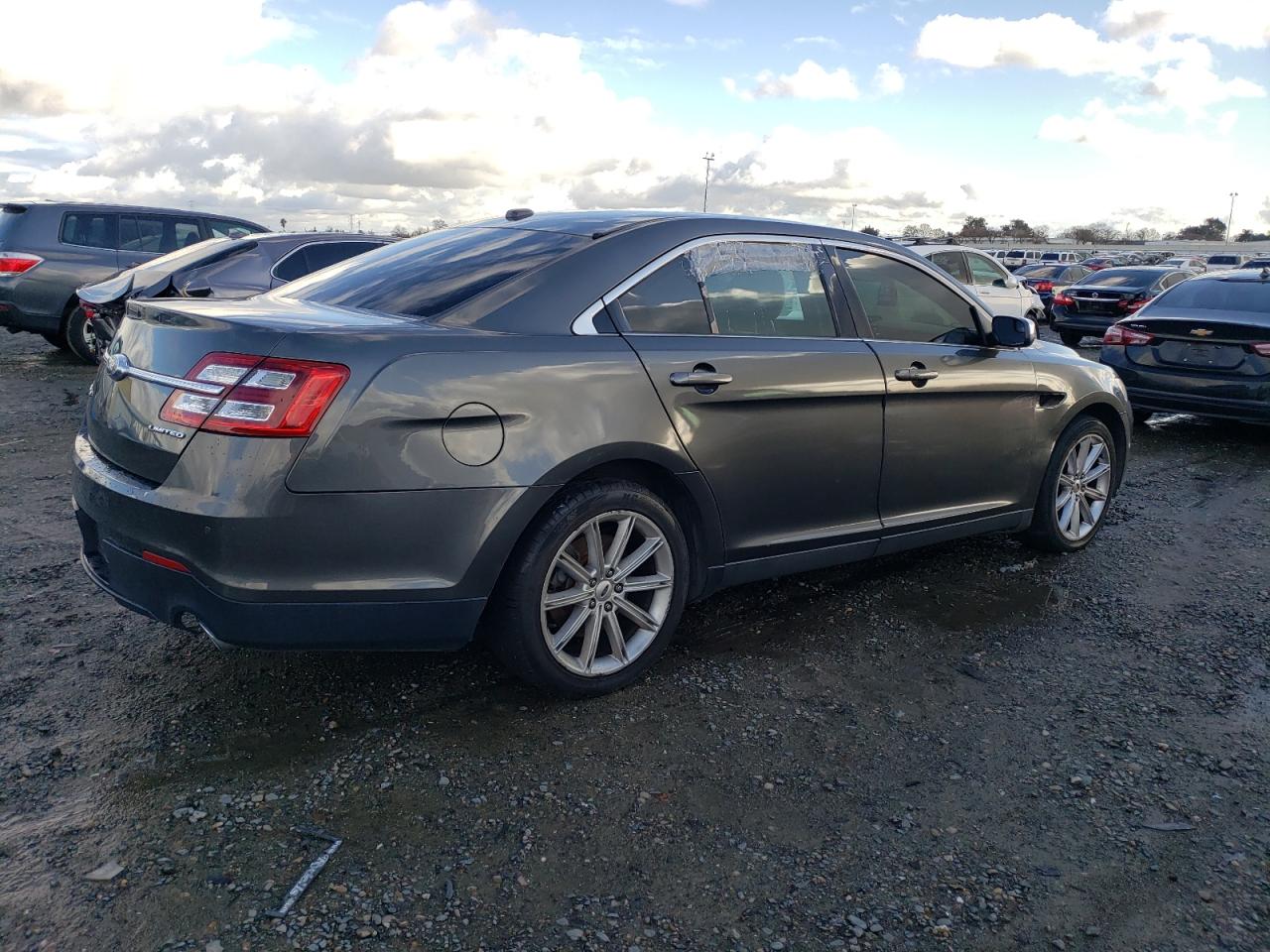 VIN 1FAHP2F88GG106467 2016 FORD TAURUS no.3