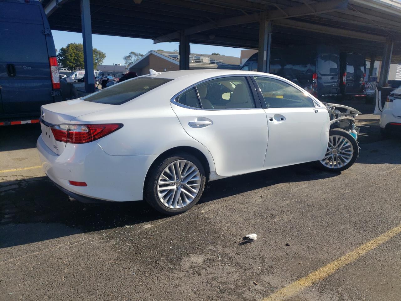 VIN JTHBK1GG5D2079640 2013 LEXUS ES350 no.3