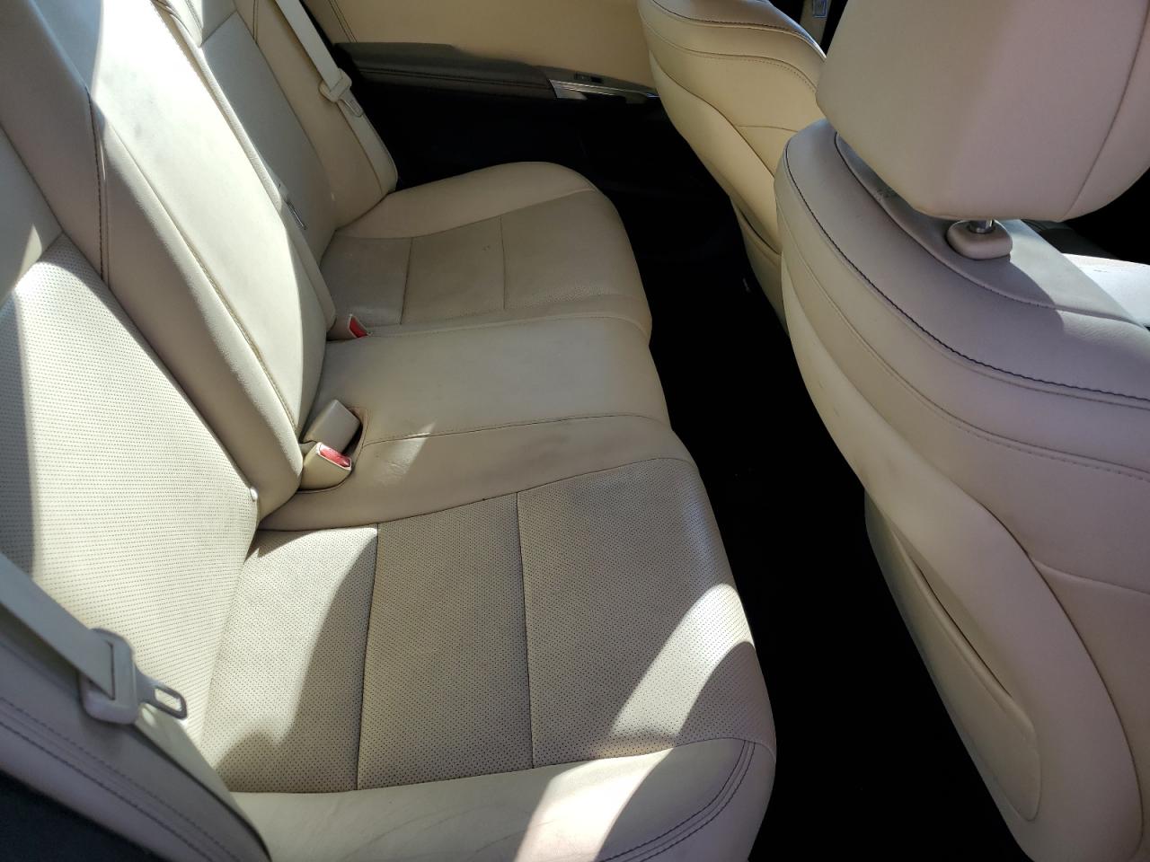 2015 Toyota Avalon - Image 11