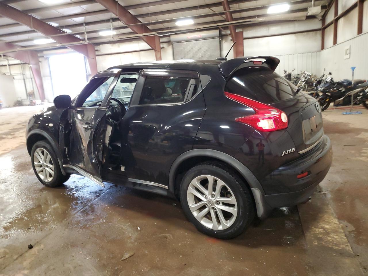 2011 Nissan Juke - Image 2