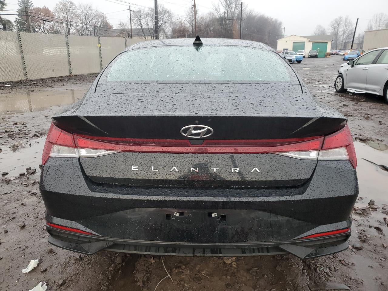 2021 Hyundai Elantra - Image 6
