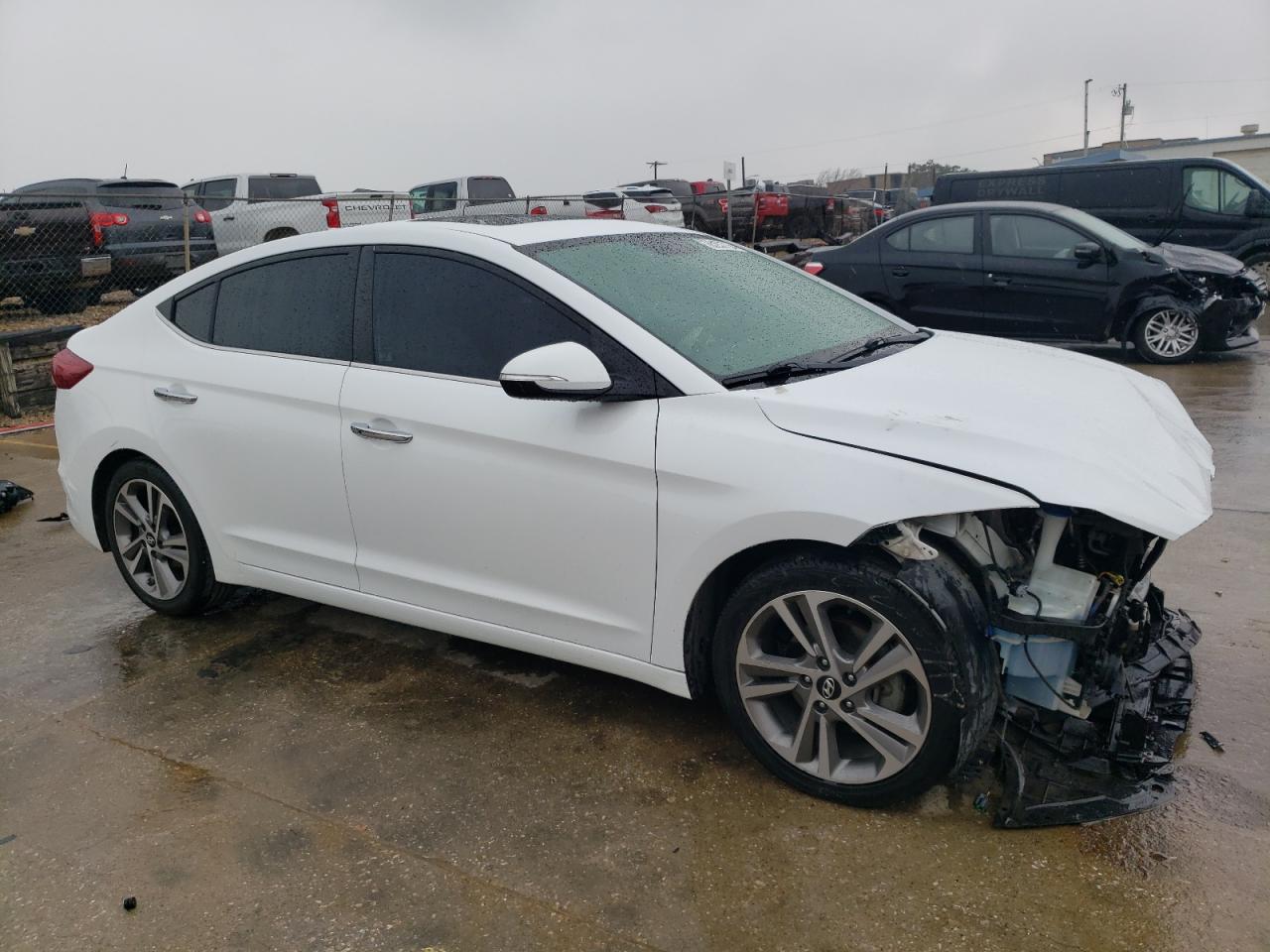 VIN 5NPD84LF8HH099201 2017 HYUNDAI ELANTRA no.4