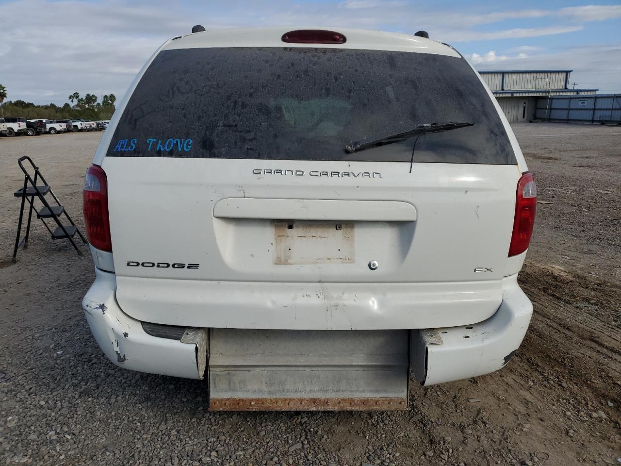 2002 Dodge Grand Caravan Ex VIN: 2B8GP74L52R522148 Lot: 43284845