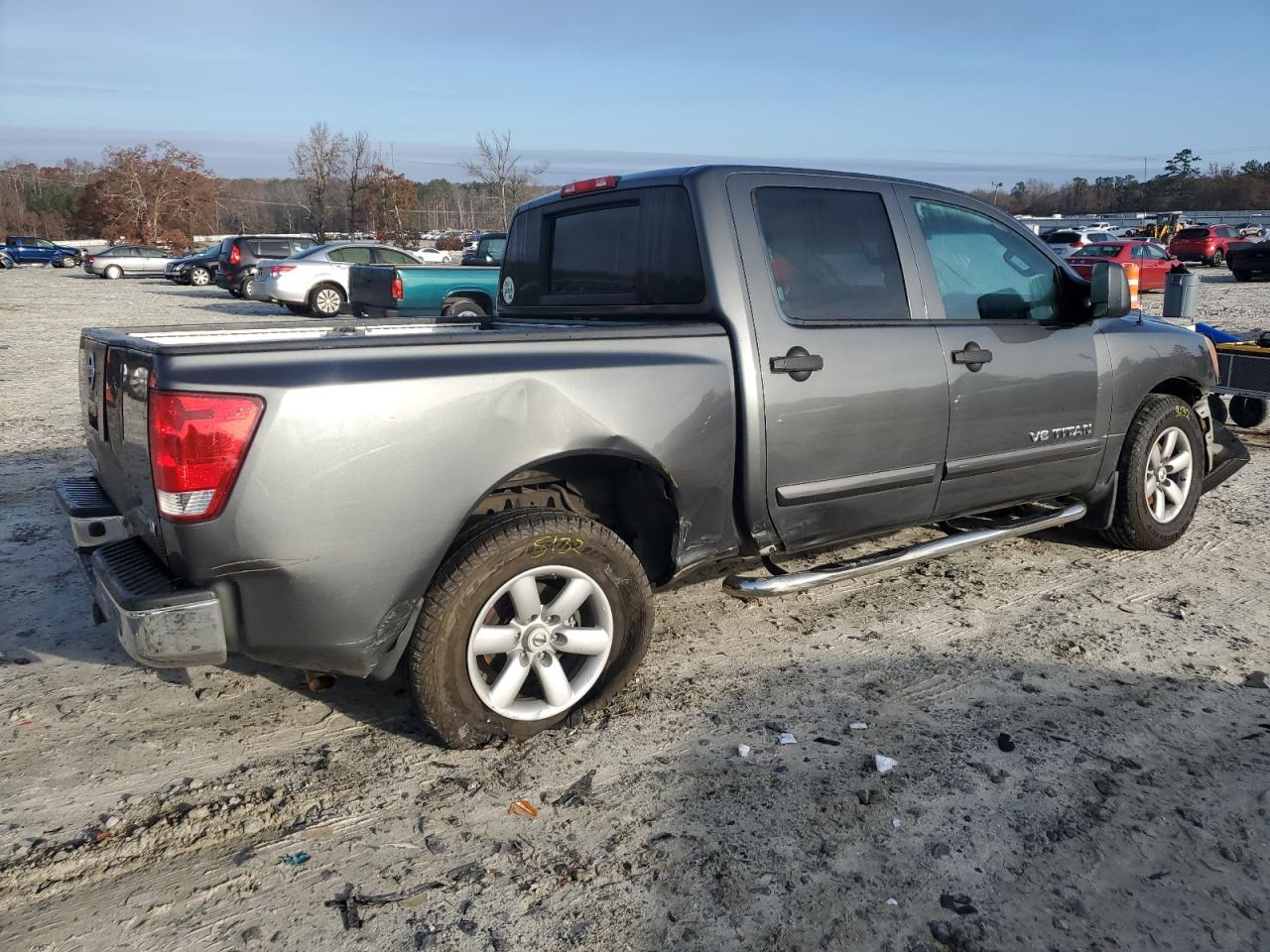 2012 Nissan Titan - Image 3