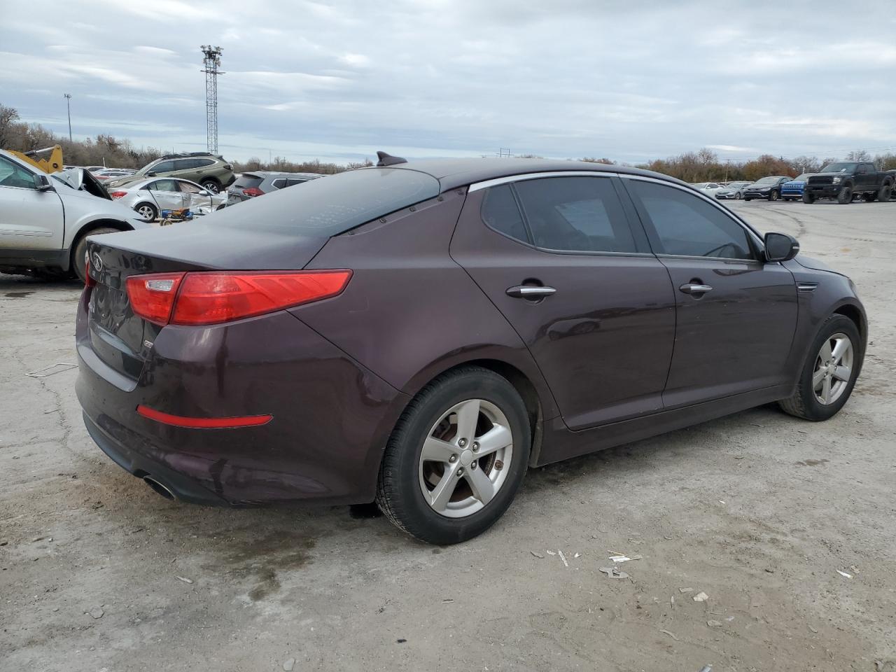 VIN 5XXGM4A71FG442217 2015 KIA OPTIMA no.3