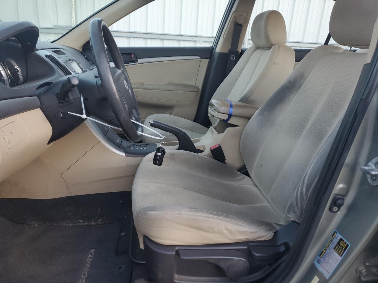 2009 Hyundai Sonata - Image 7