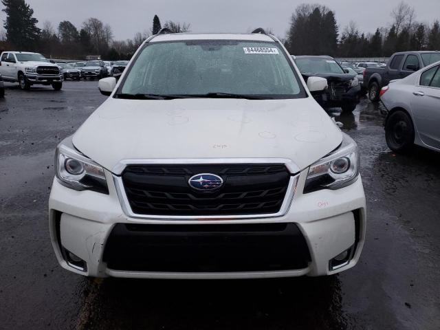  SUBARU FORESTER 2018 Белы