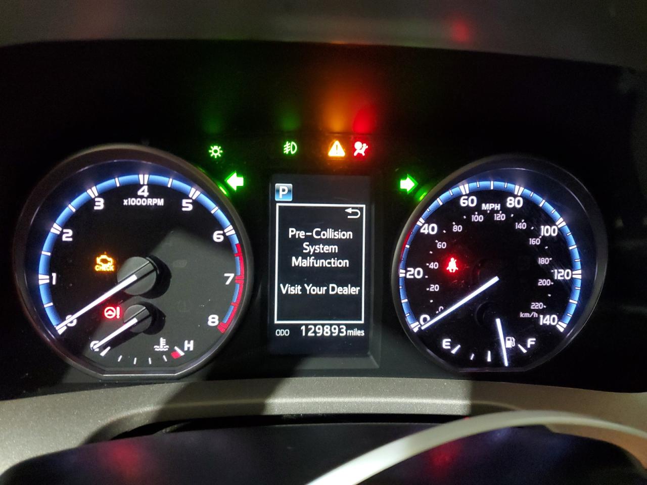 2017 Toyota RAV 4 - Image 9