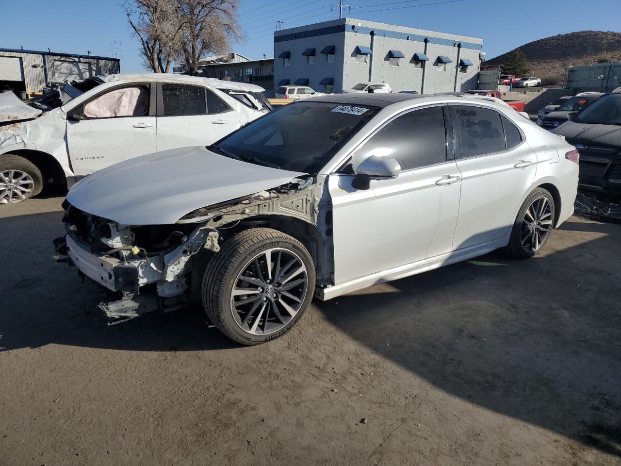 VIN 4T1BZ1HK2JU011310 2018 TOYOTA CAMRY no.1