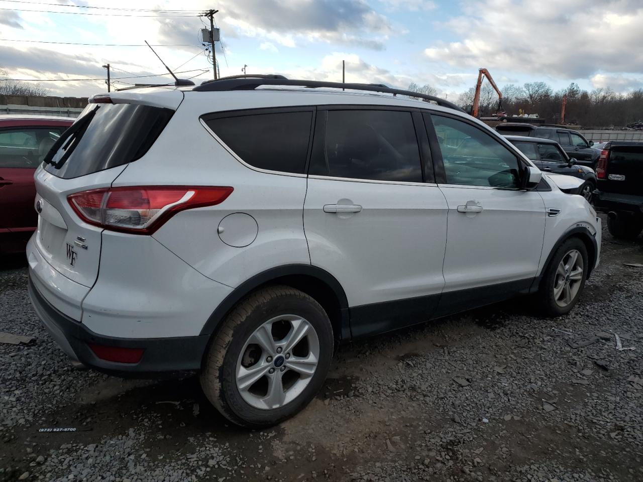 VIN 1FMCU9GX0EUD76265 2014 FORD ESCAPE no.3