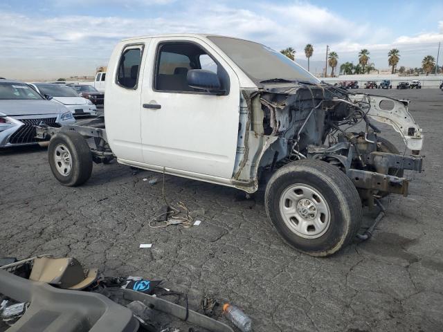  NISSAN FRONTIER 2017 White