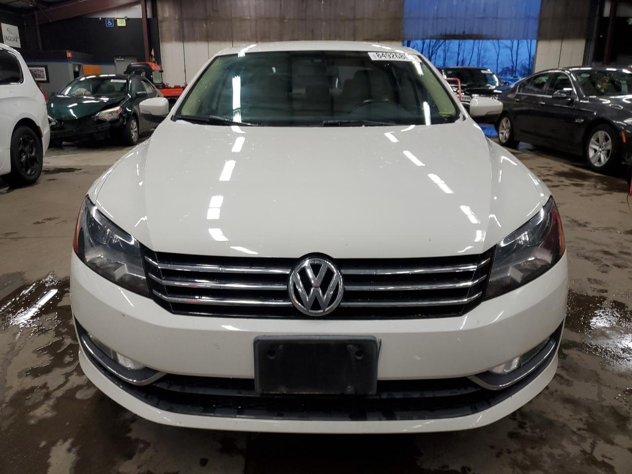 VIN 1VWAT7A39FC101393 2015 VOLKSWAGEN PASSAT no.5