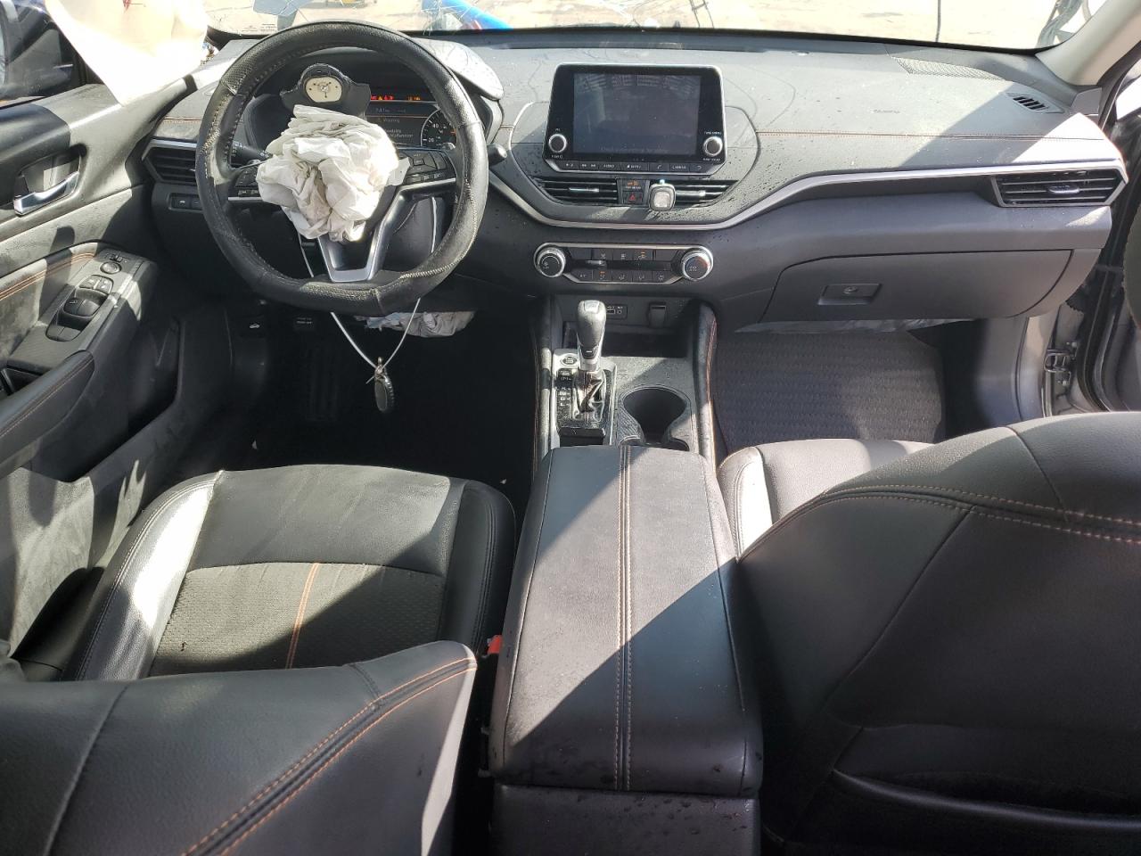 2020 Nissan Altima - Image 8