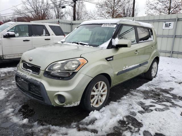 Паркетники KIA SOUL 2013 Зеленый