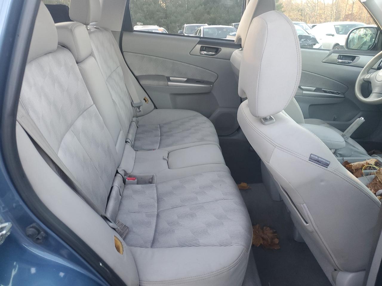 2010 Subaru Forester - Image 12