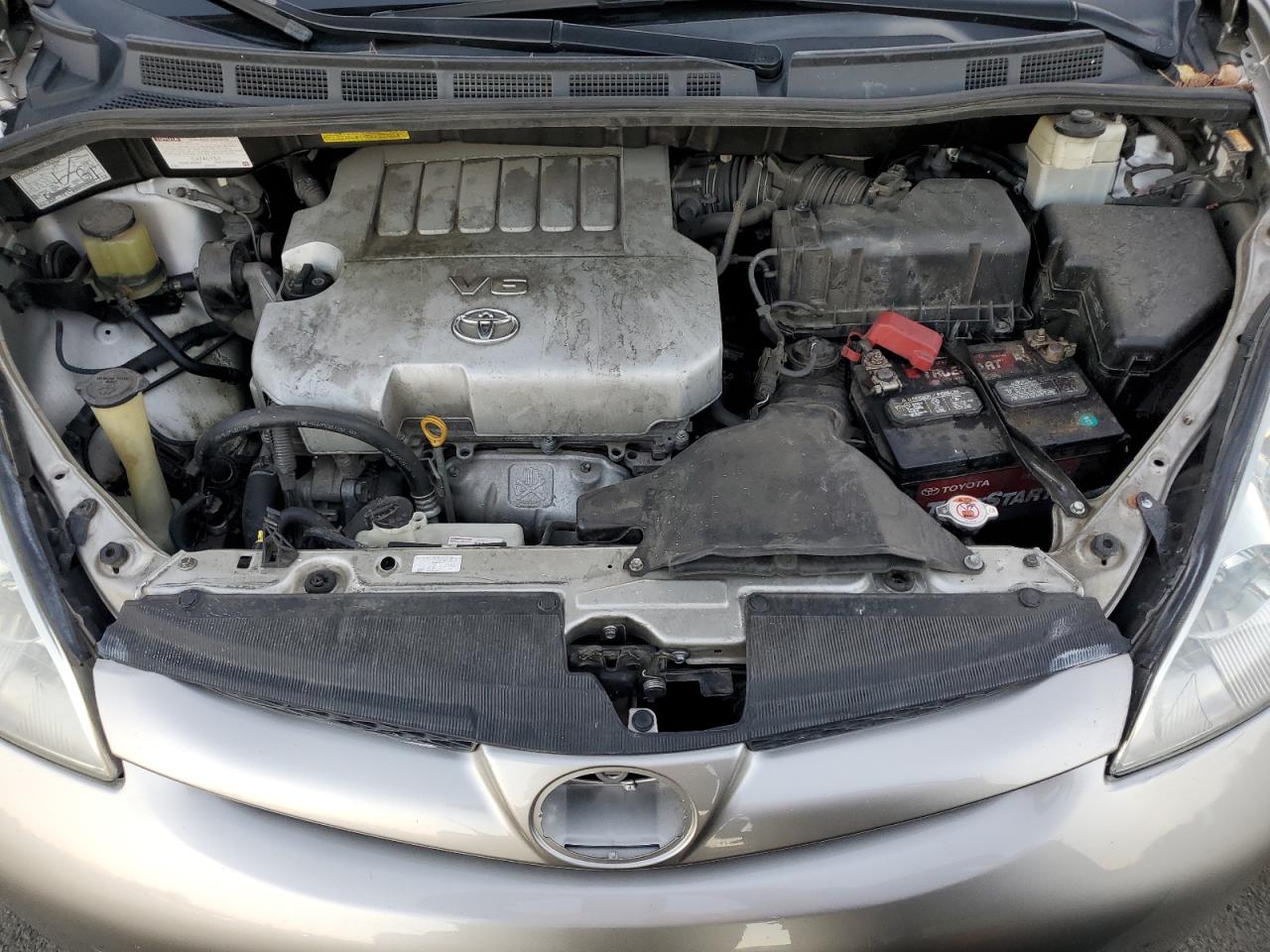 2007 Toyota Sienna - Image 12