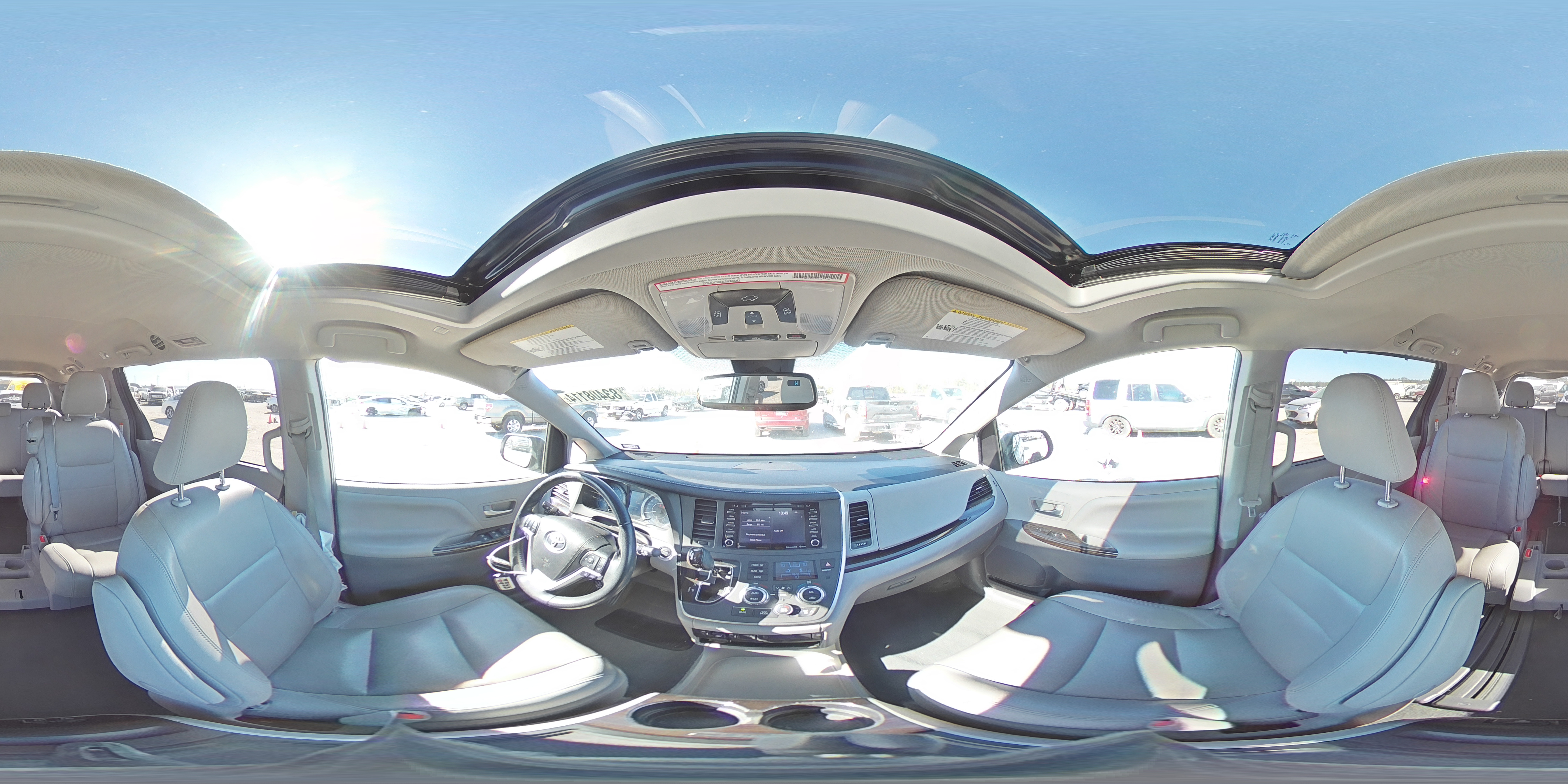 2020 Toyota Sienna - Image 14