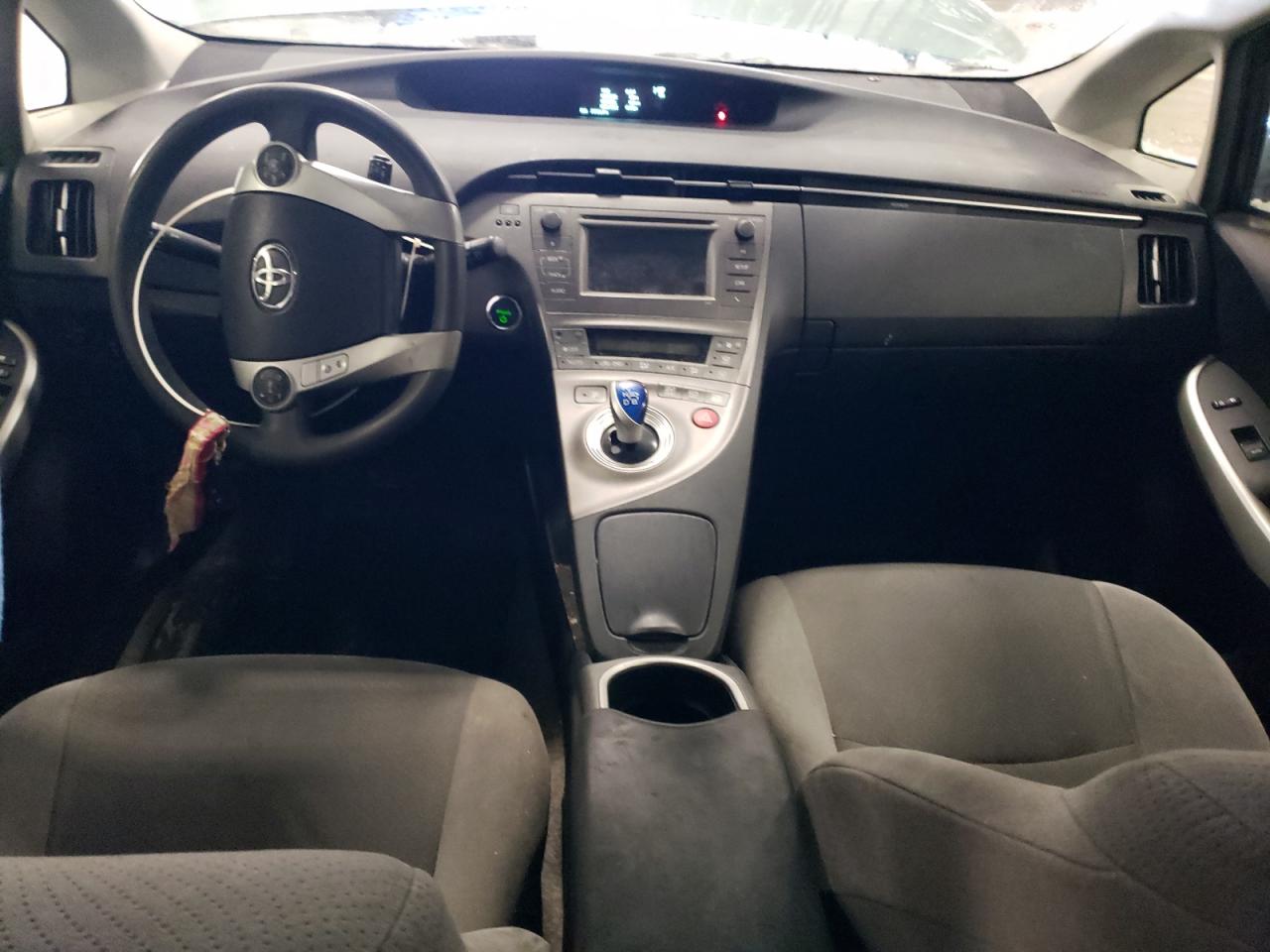 2014 Toyota Prius - Image 8