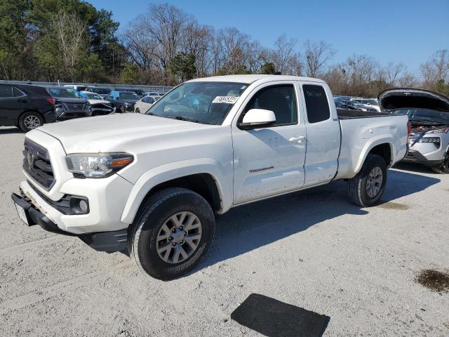  TOYOTA TACOMA 2018 Biały