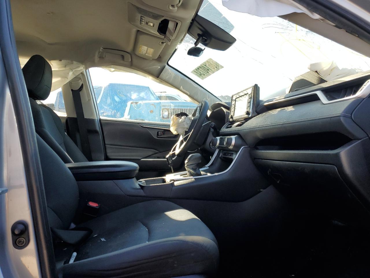 2019 Toyota RAV 4 - Image 7