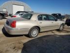 2005 Lincoln Town Car Signature Limited zu verkaufen in Wichita, KS - Front End