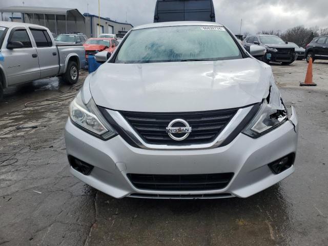  NISSAN ALTIMA 2018 Srebrny