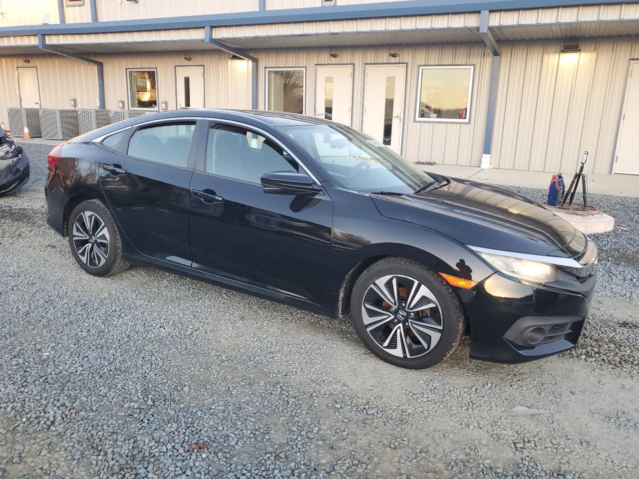 2017 Honda Civic - Image 4