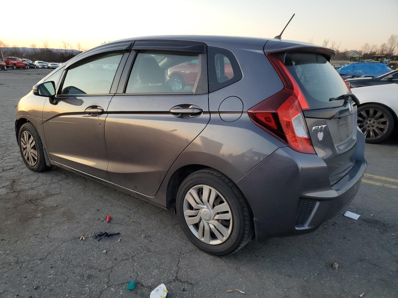 VIN 3HGGK5H58FM736875 2015 HONDA FIT no.2