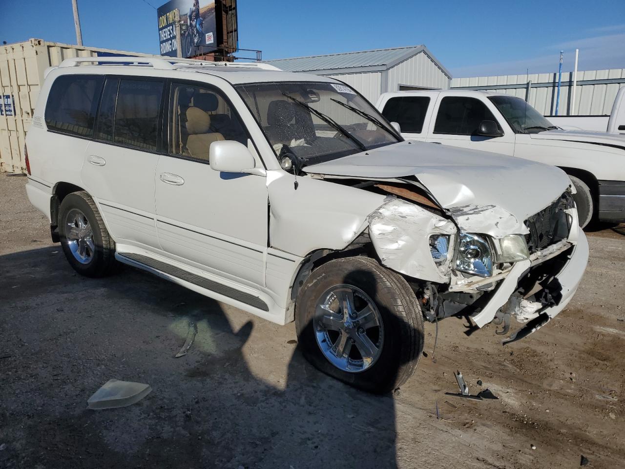 2003 Lexus LX - Image 4