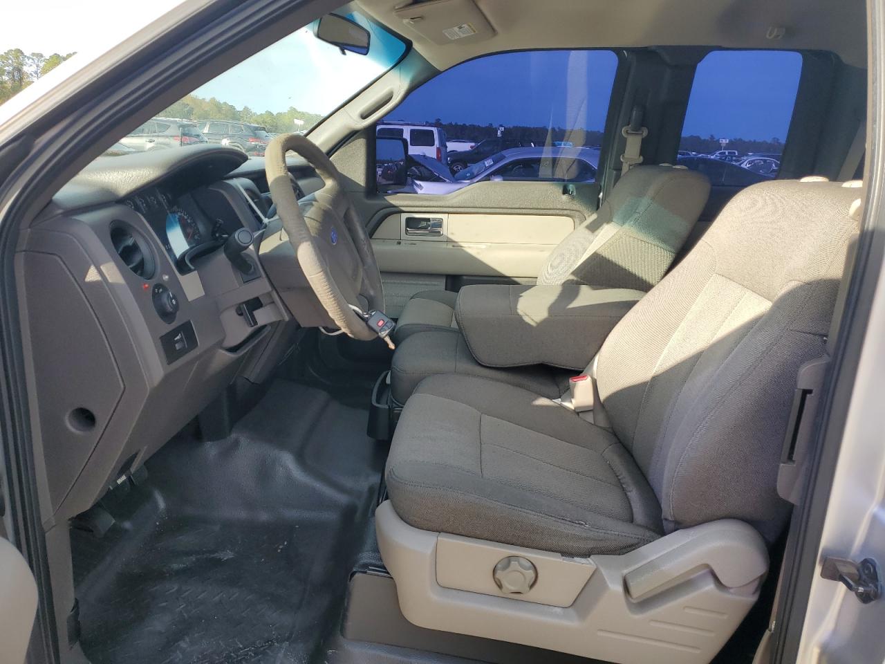 2010 Ford F-150 - Image 7