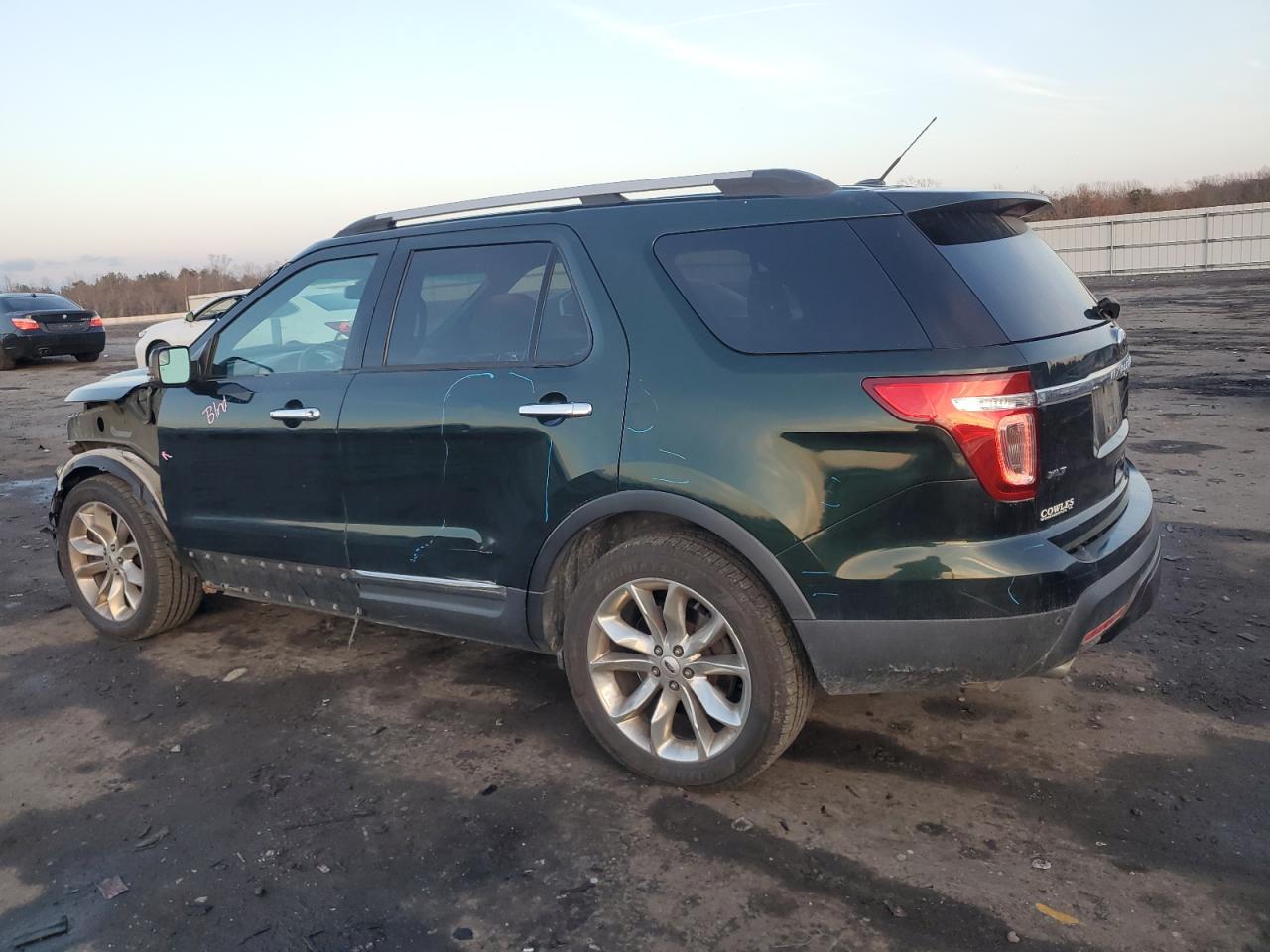 VIN 1FM5K8D84DGC09507 2013 FORD EXPLORER no.2