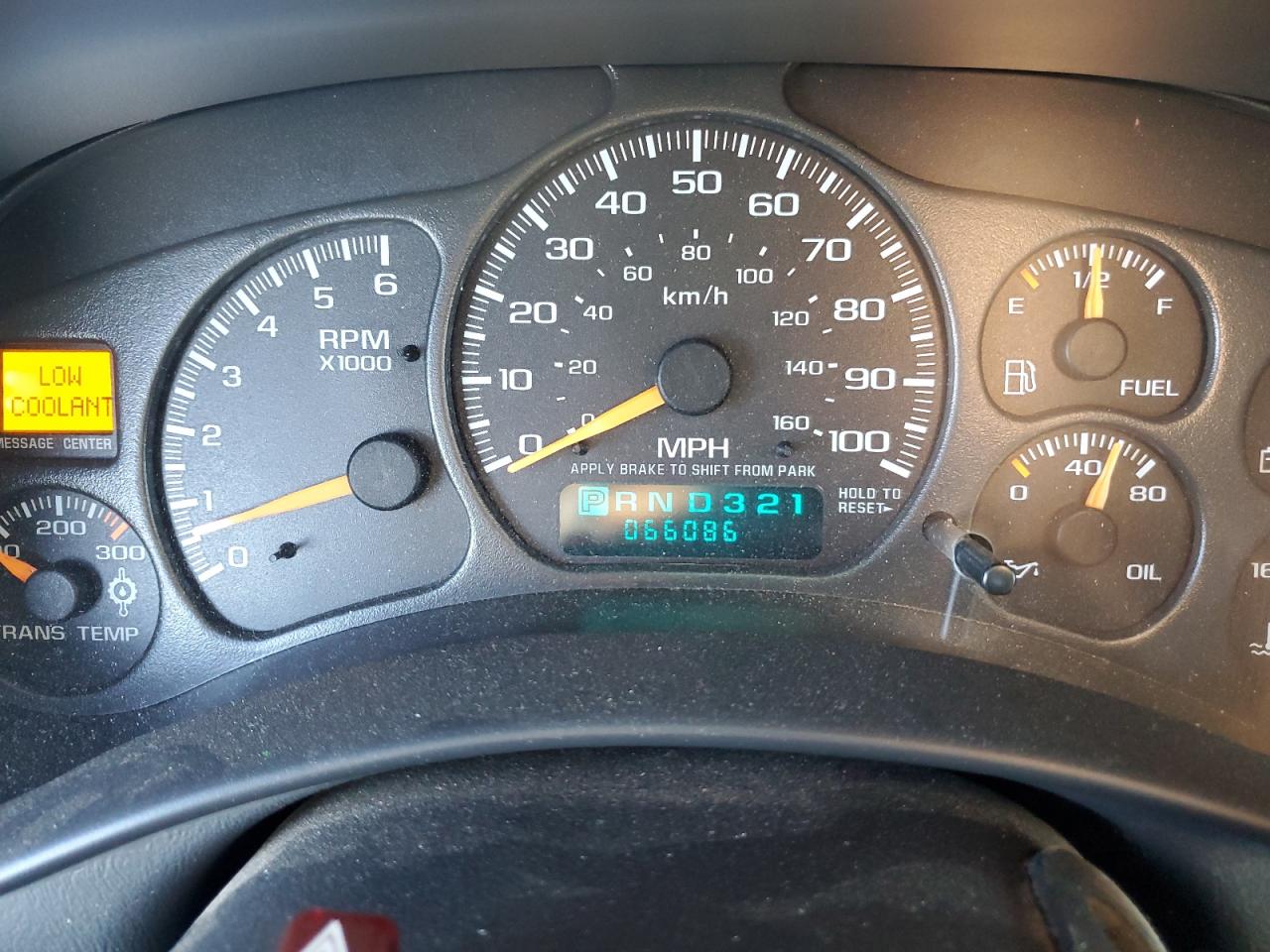2001 GMC Sierra - Image 9