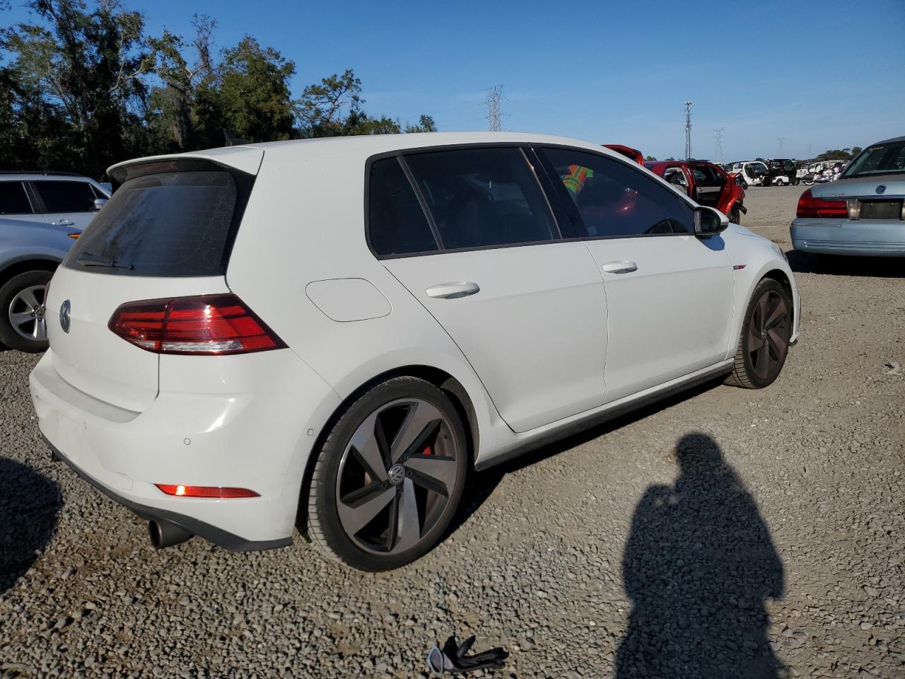 2018 Volkswagen GTI - Image 3