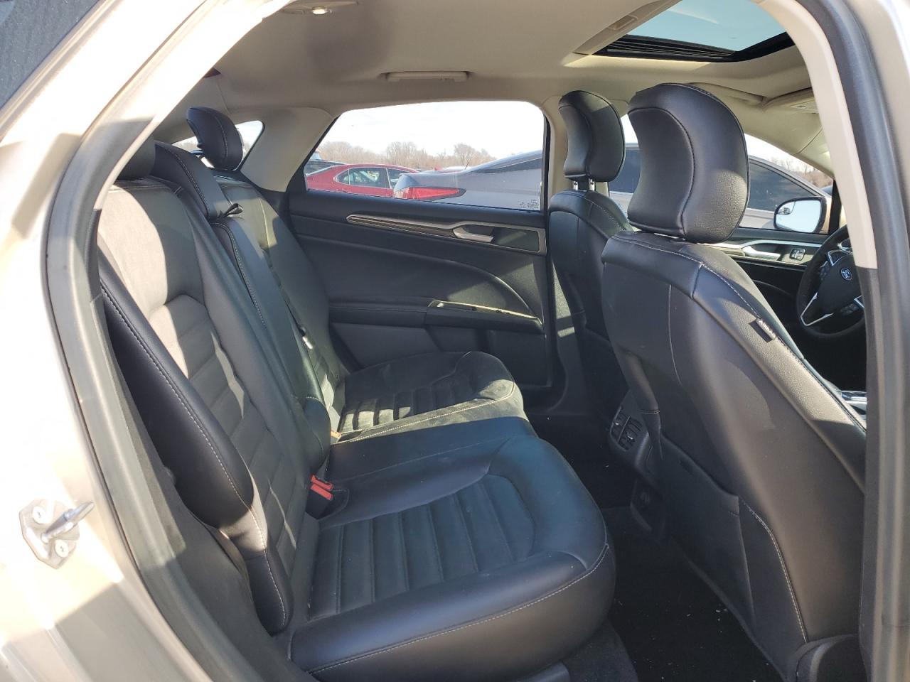 2017 Ford Fusion - Image 10