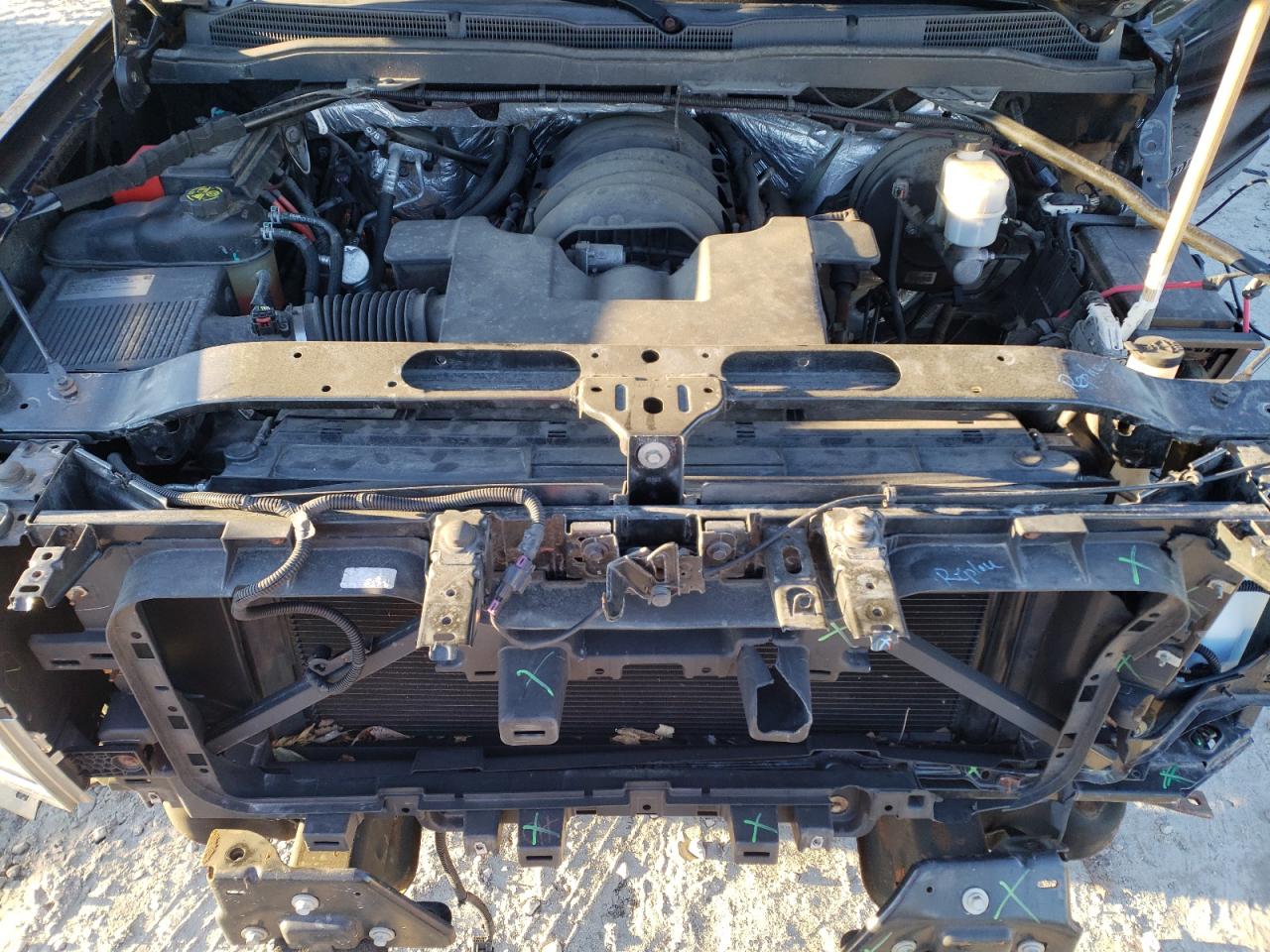 2015 Chevrolet Silverado - Image 11