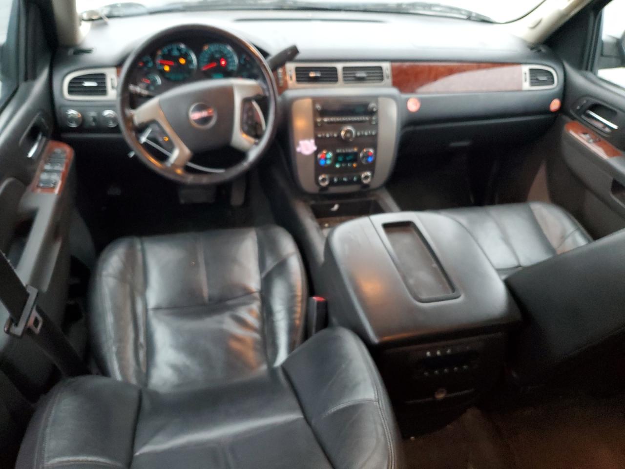 2013 GMC Yukon - Image 8
