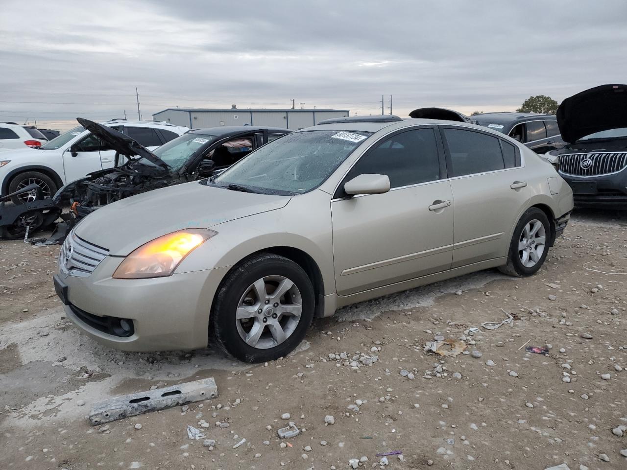 2009 Nissan Altima - Image 1