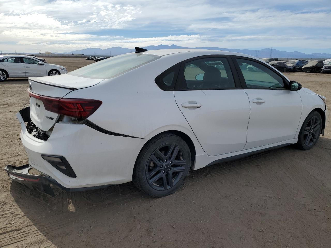 2021 Kia Forte - Image 3