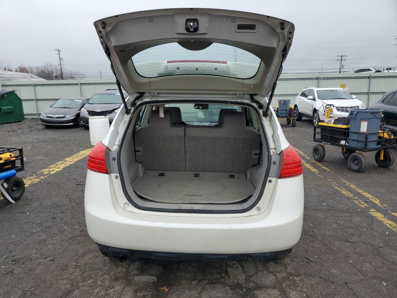 2011 Nissan Rogue S VIN: JN8AS5MV2BW277559 Lot: 85836184
