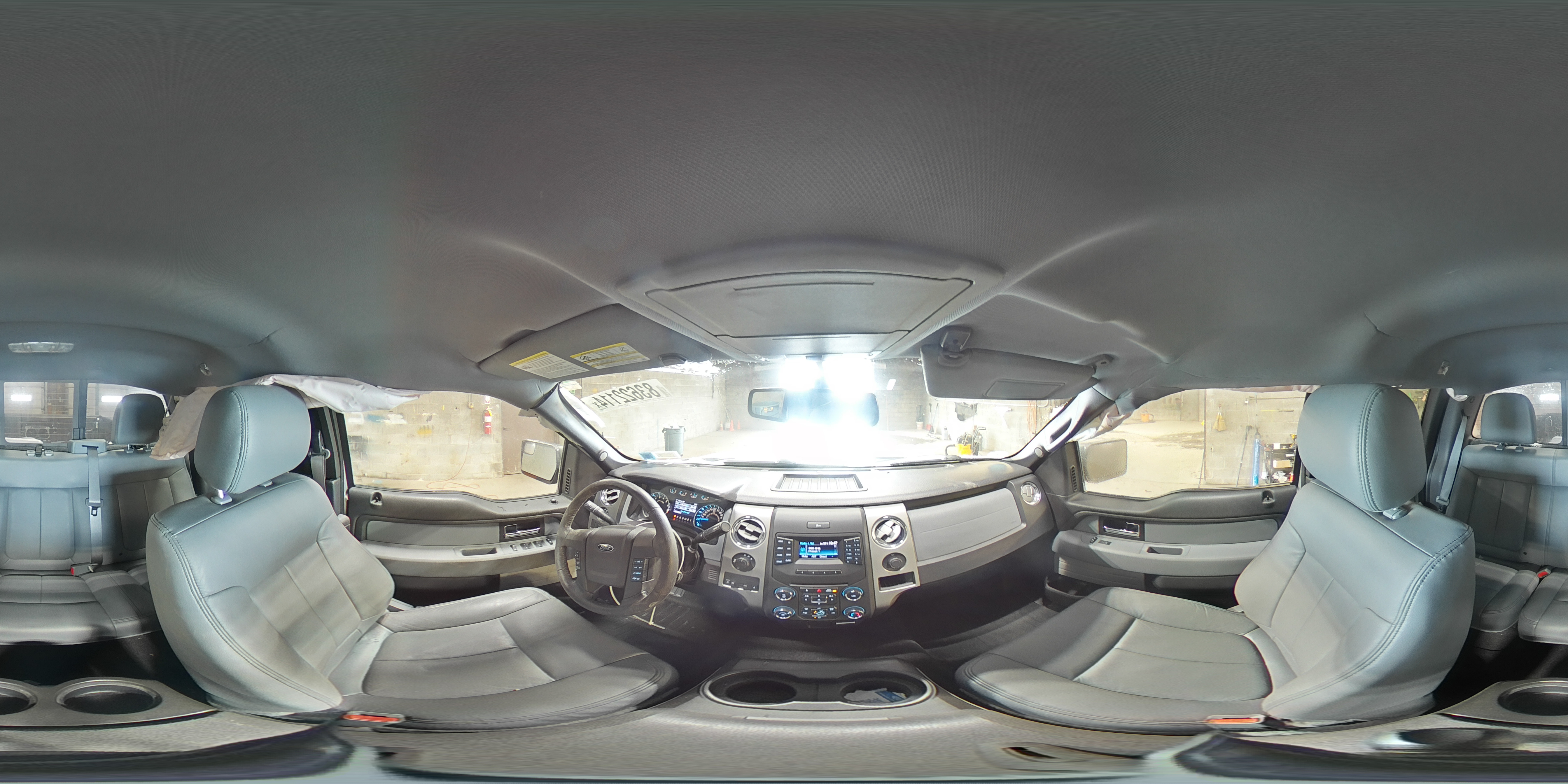 2014 Ford F-150 - Image 13