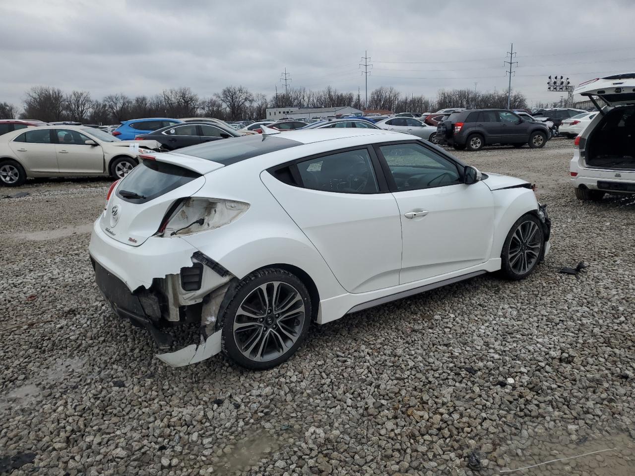 VIN KMHTC6AEXGU302685 2016 HYUNDAI VELOSTER no.3