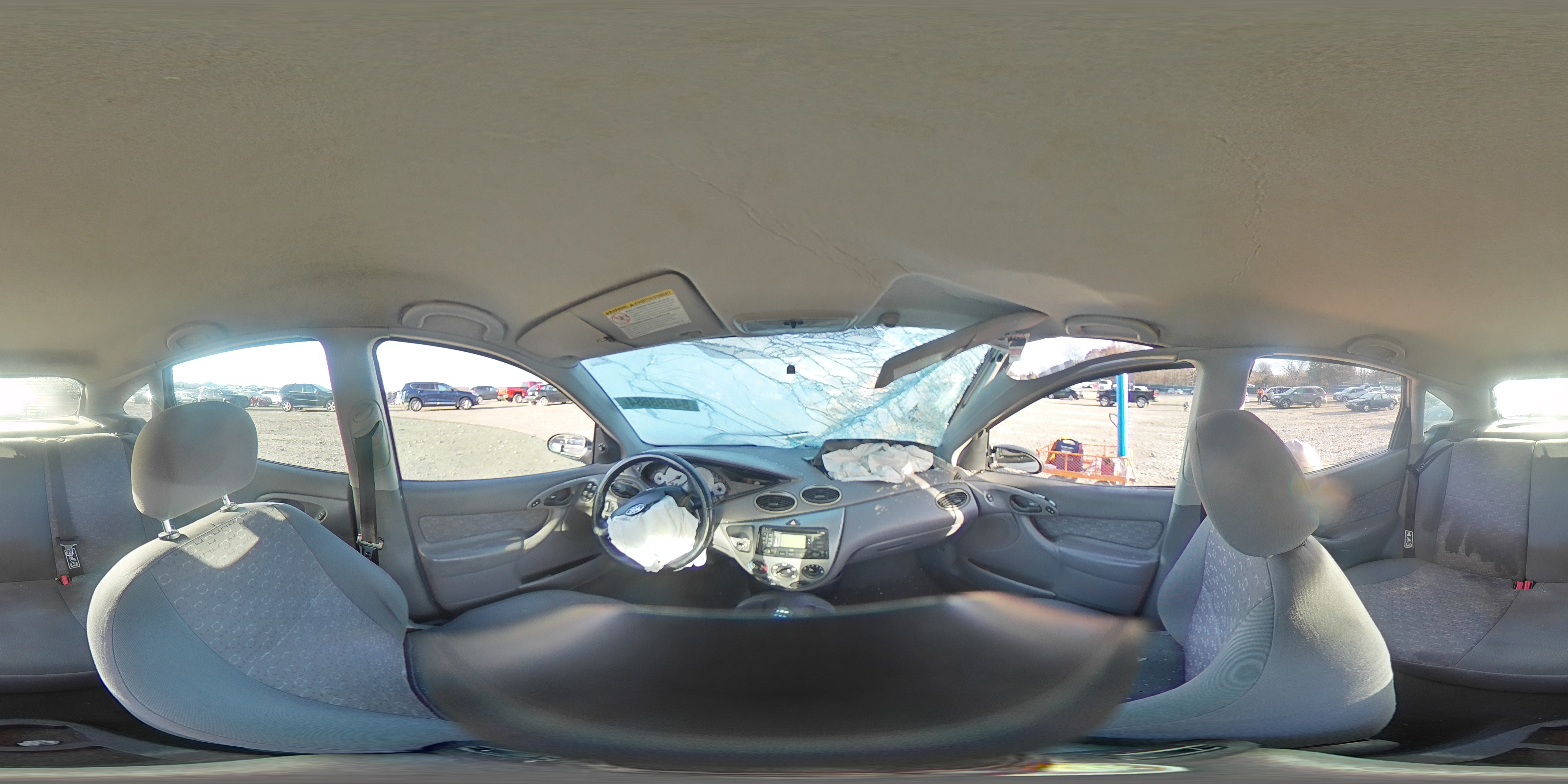 2003 Ford Focus - Image 13